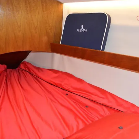 Botel Noite A Bordo C/pa Em Veleiro -rio Douro