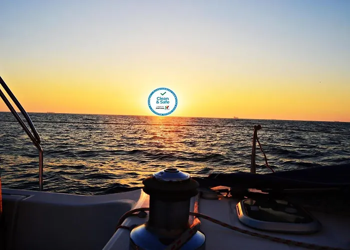 Noite A Bordo C/pa Em Veleiro -rio Douro וילה נובה דה גאיה