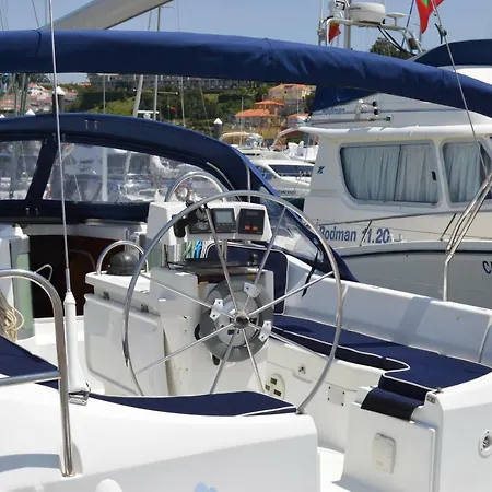Botel Noite A Bordo C/pa Em Veleiro -rio Douro Vila Nova de Gaia