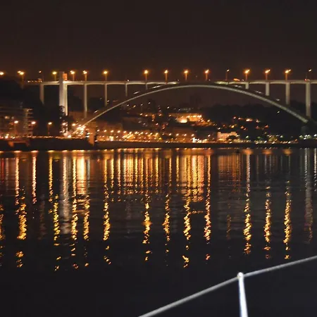 Noite A Bordo C/pa Em Veleiro -rio Douro Vila Nova de Gaia