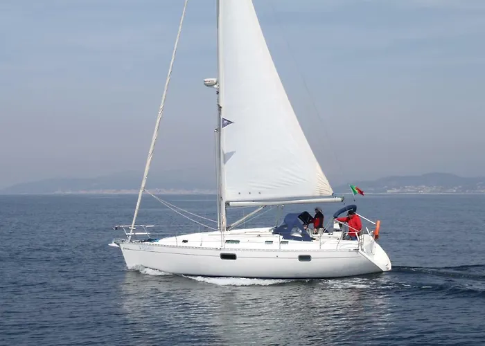 Botel Noite A Bordo C/pa Em Veleiro -rio Douro